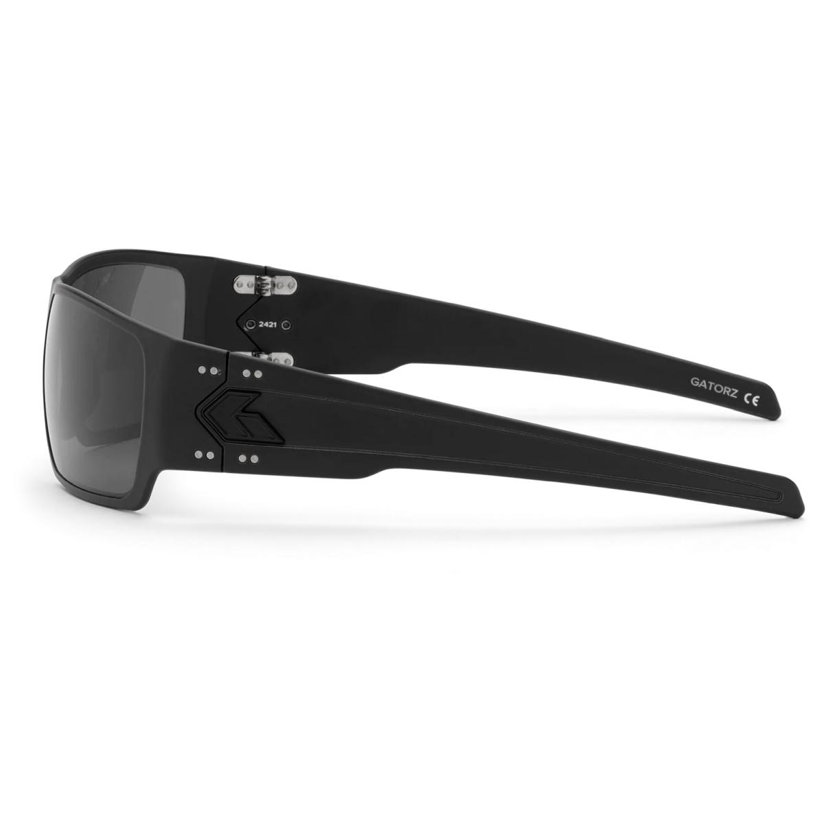 Specter OPz (Optimized Polarized) | Frame: Black Cerakote w/ Black Logo | Lenti: Smoke OPz