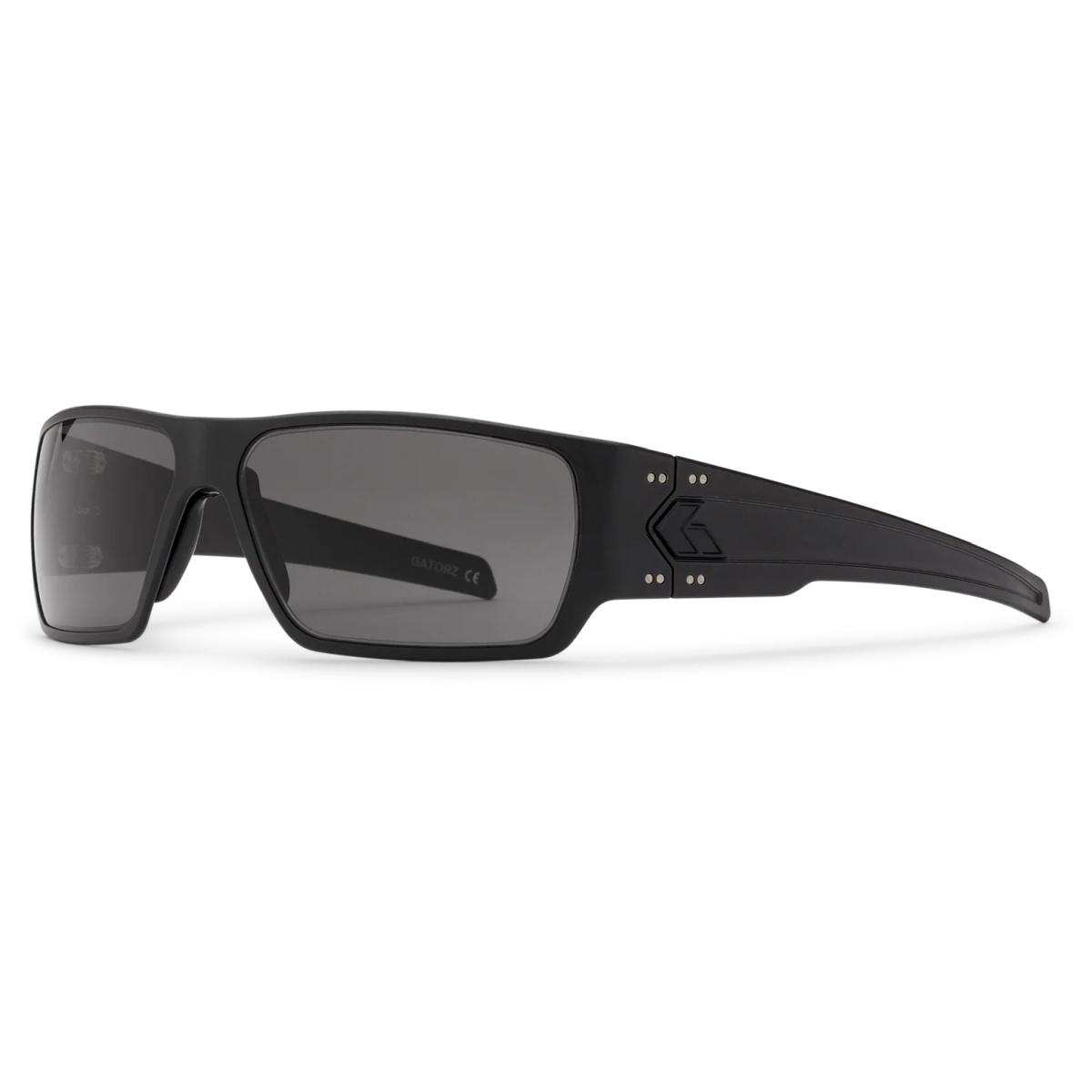 Specter OPz (Optimized Polarized) | Frame: Black Cerakote w/ Black Logo | Lenti: Smoke OPz