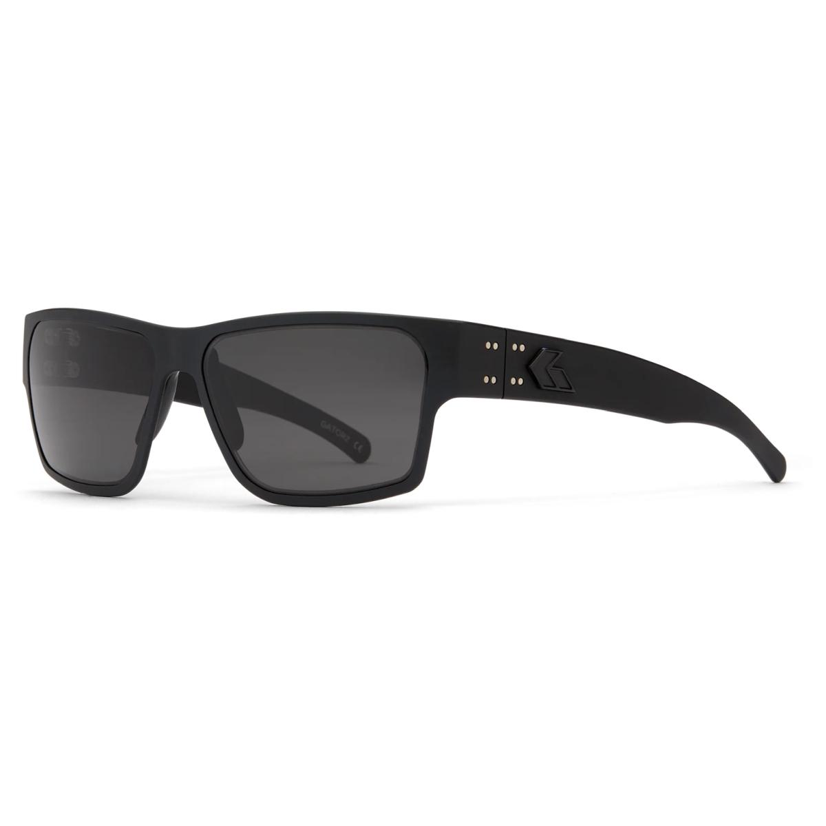Delta OPz (Optimized Polarized) | Frame: Black Anodized w/ Black Logo | Lenti: Smoke Opz
