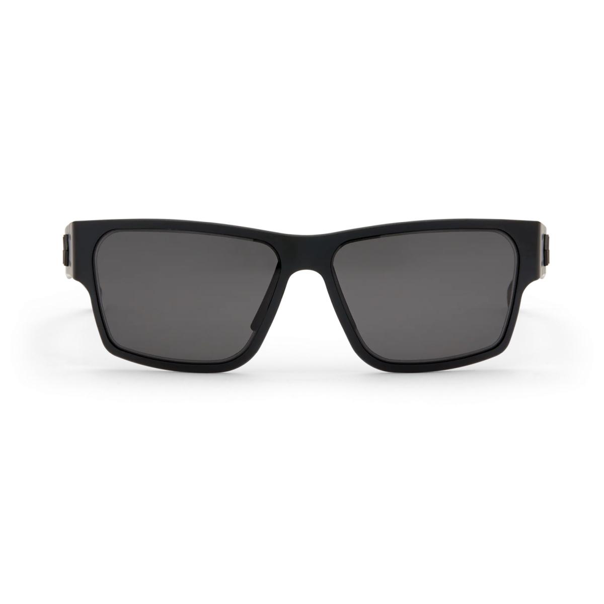 Delta OPz (Optimized Polarized) | Frame: Black Anodized w/ Black Logo | Lenti: Smoke Opz