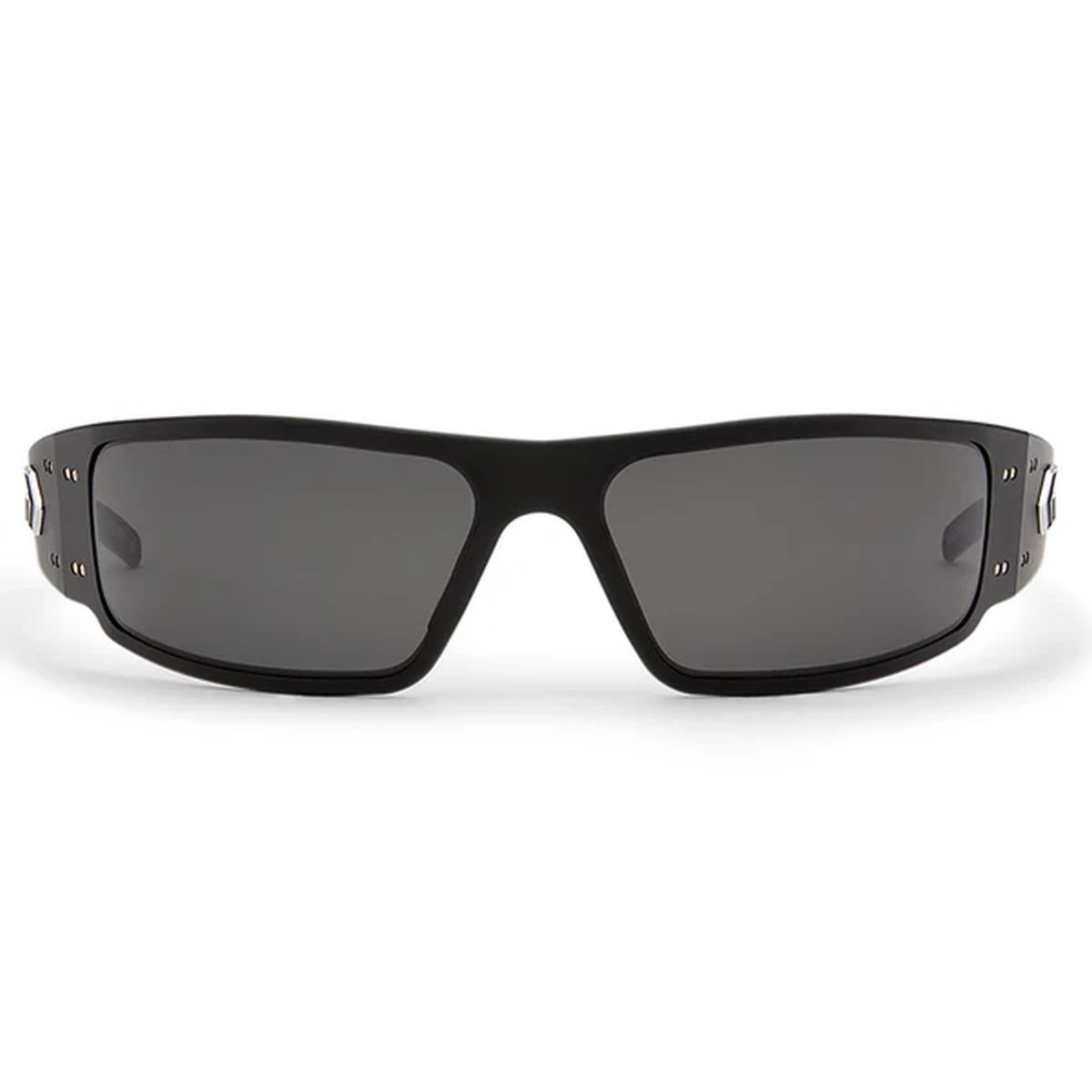 Black anodized w/ black logo / smoke