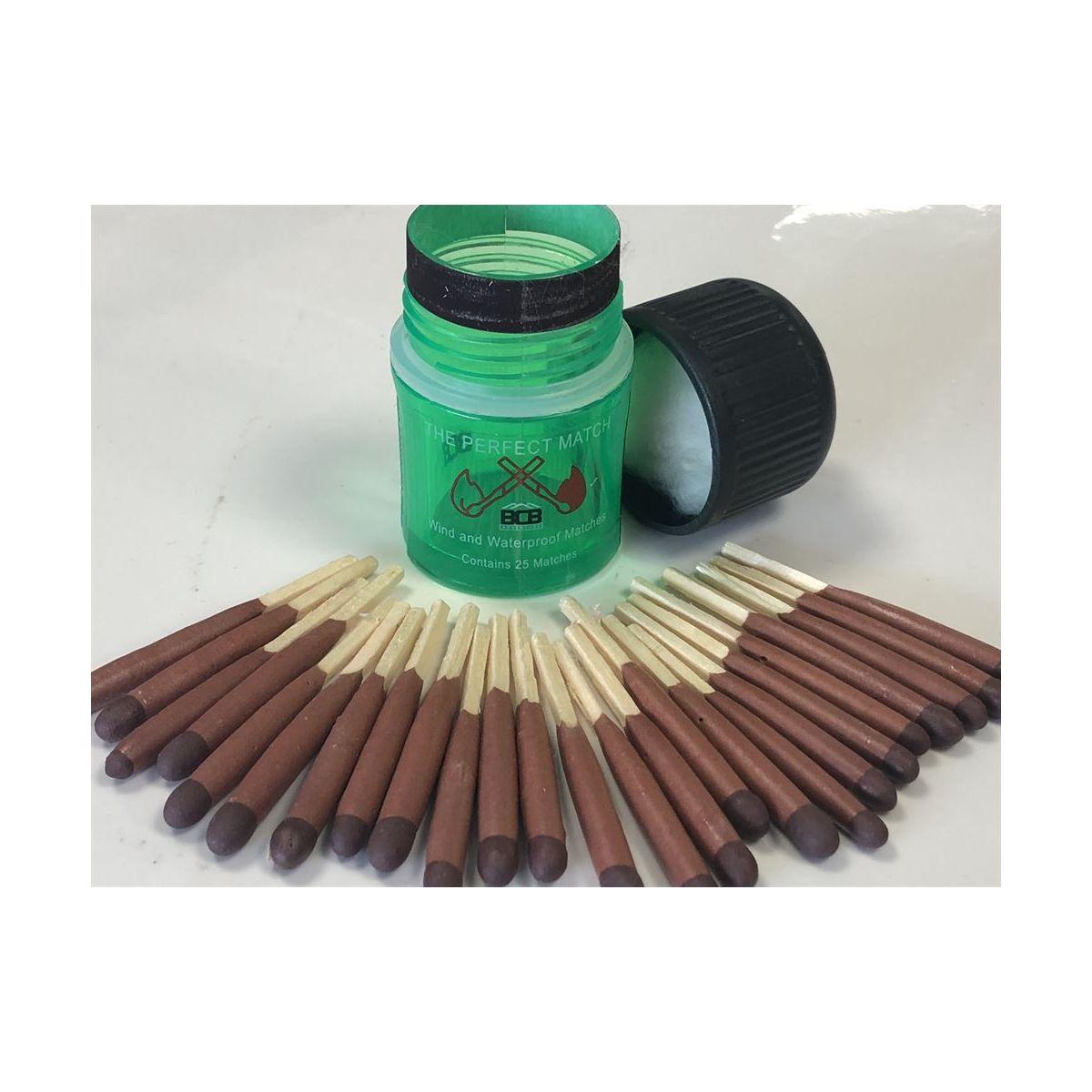 Fiammiferi antivento e impermeabili